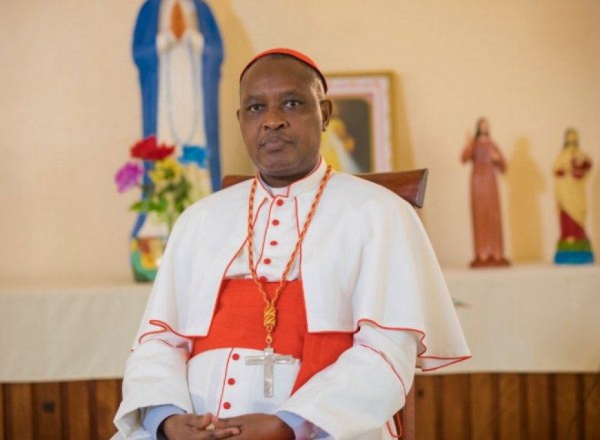 Bikomeje kugorana: Kiliziya Gatolika y’u Rwanda yateye umugongo icyemezo cya Papa Francis uhamagarira Abapadiri guha umugisha Abatinganyi