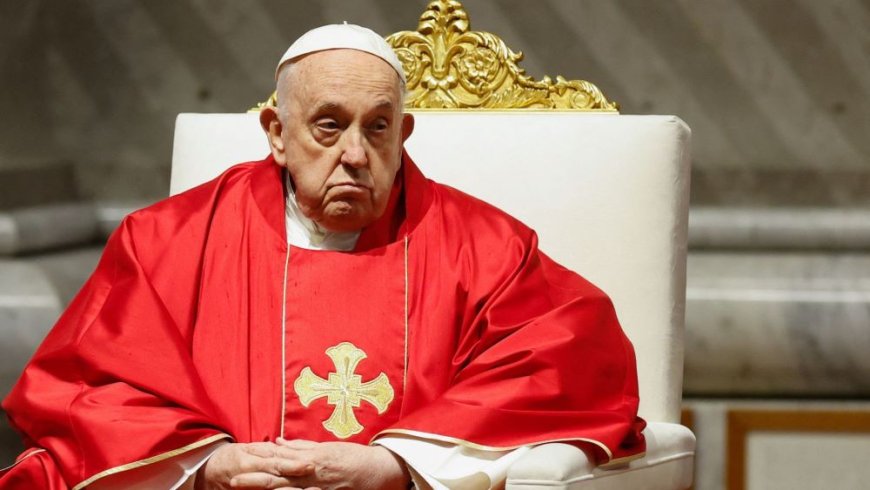 Kiliziya gatolika: Papa Francis ufite intege nke z’umubiri yatangiye gutegwa iminsi
