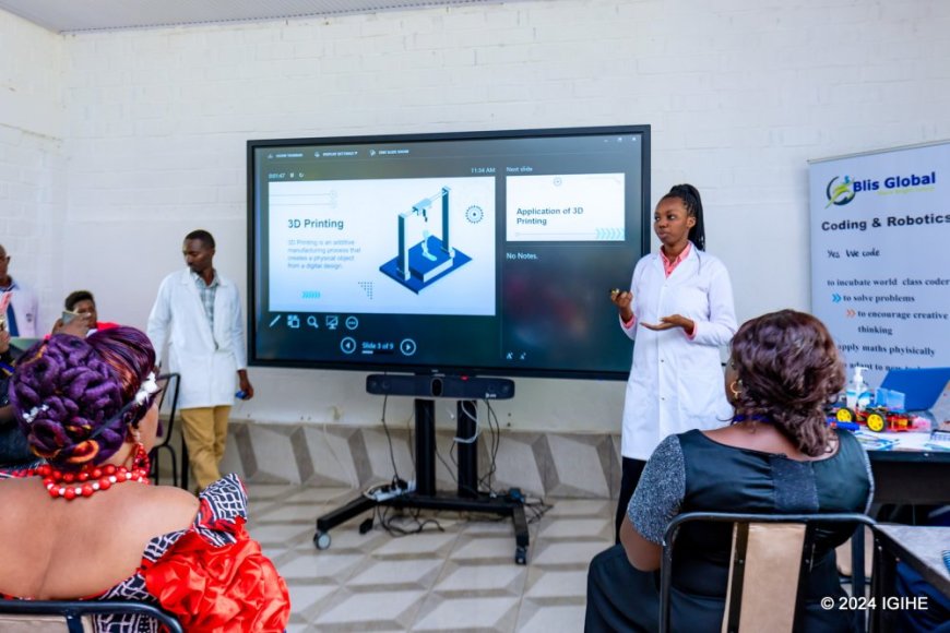 Ikoranabuhanga mu Rwanda: Abiga ‘Coding’ na ‘Robotics’ bashobora gutangira gusangiza ubumenyi abo muri Cameroun (Amafoto)